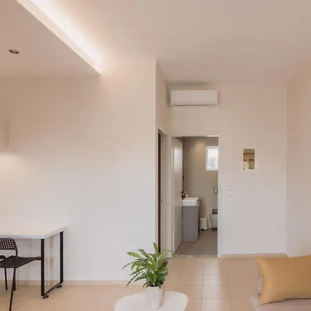 Cozy Living Chania Close To The شقة *